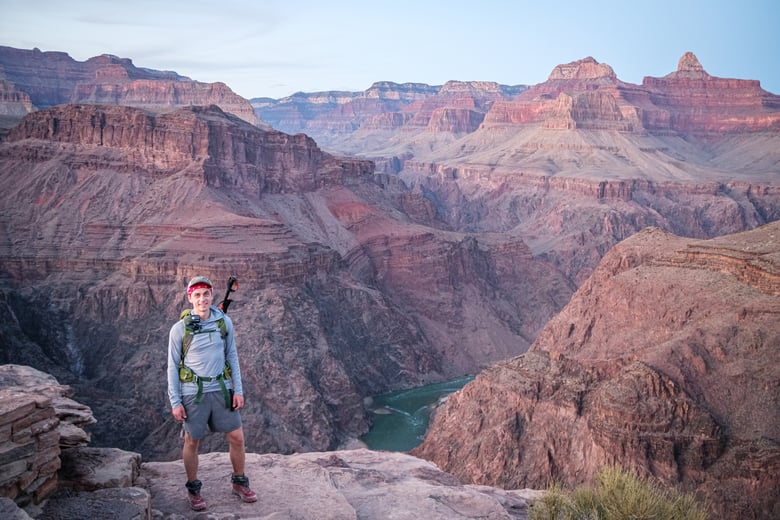 Widok na Wielki Kanion i rzekę Colorado